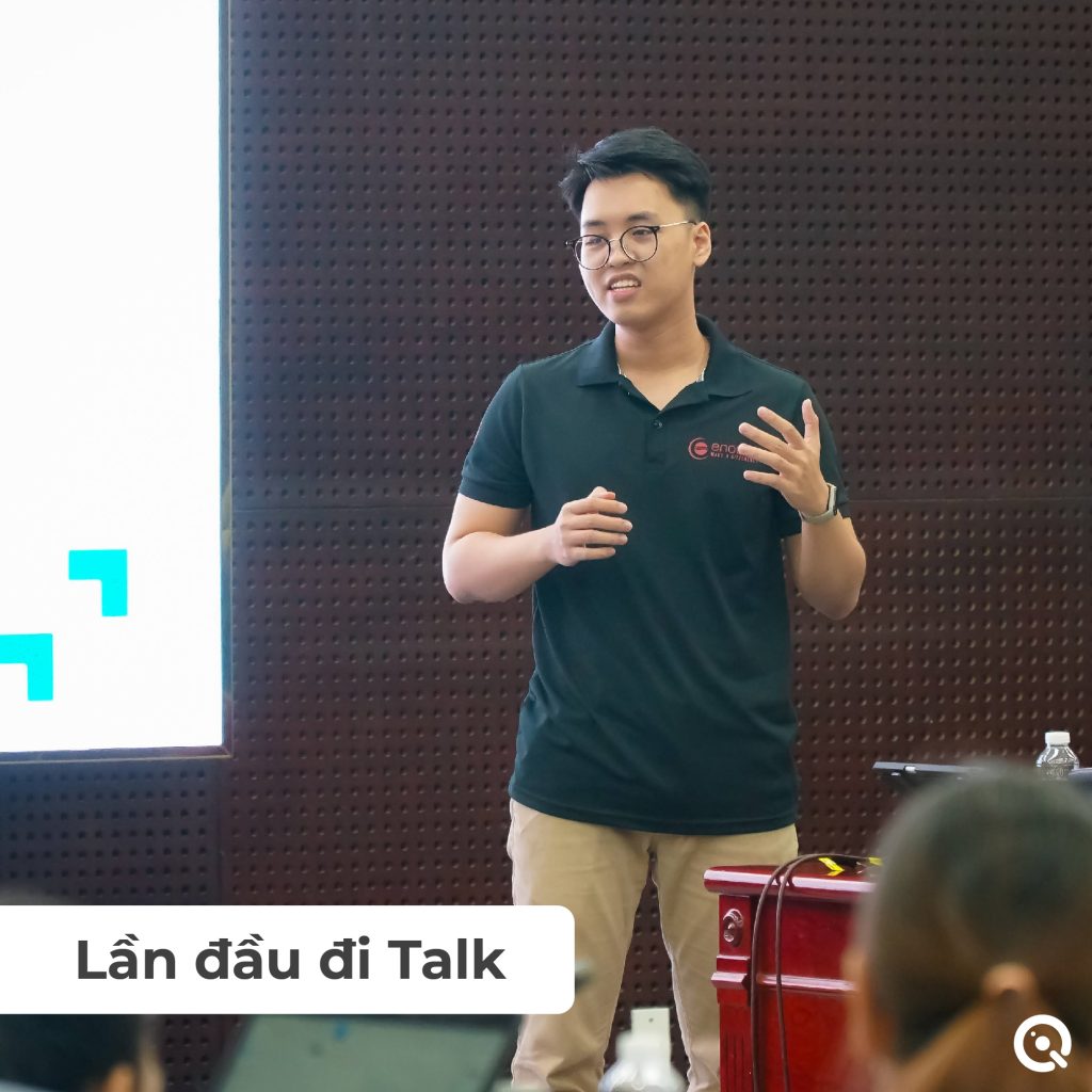 Lând đầu đi talk